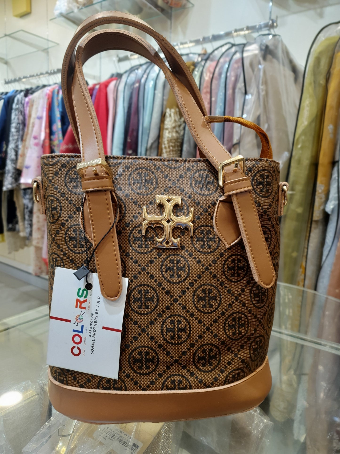 STYLISH BEIGE TAN BUCKET STYLE HANDBAG
