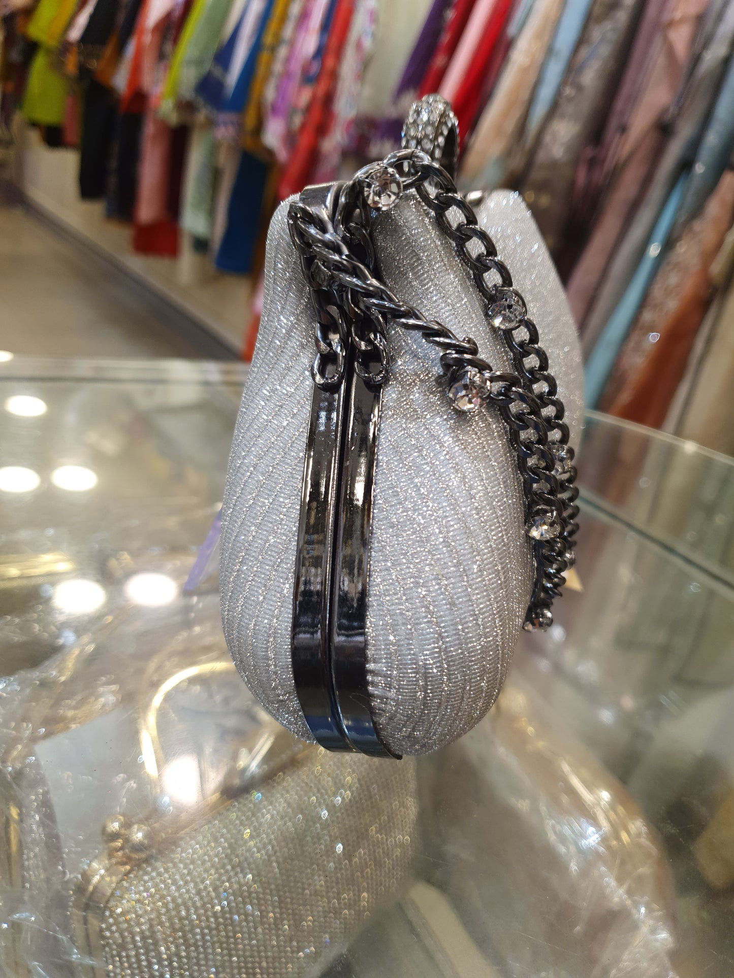 ELEGANT SILVER CLUTCH