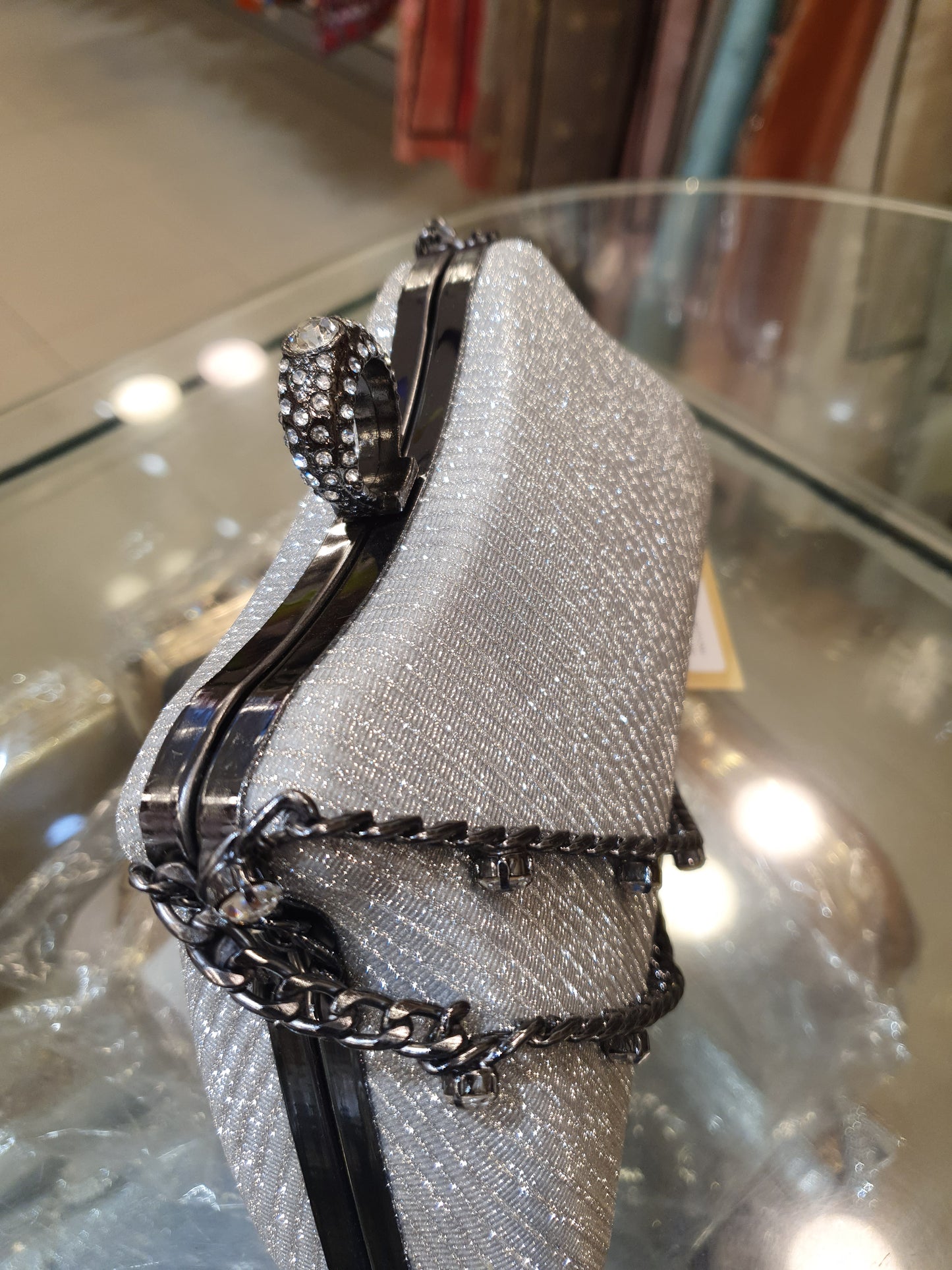 ELEGANT SILVER CLUTCH