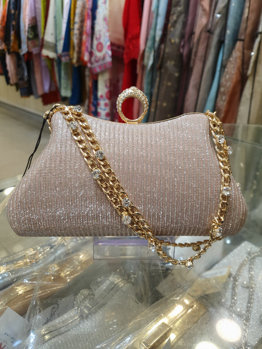 ELEGANT SILVER CLUTCH